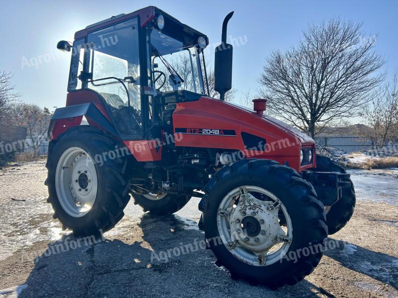 Traktor VTZ 2048 - 4x4