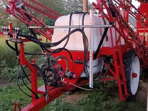 Gambetti Barre 2000/18 szántóföldi permetező eladó