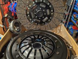 MTZ RusDisk lamellás kuplung szett: kuplungszerkezet, tárcsa, kinyomócsapágy