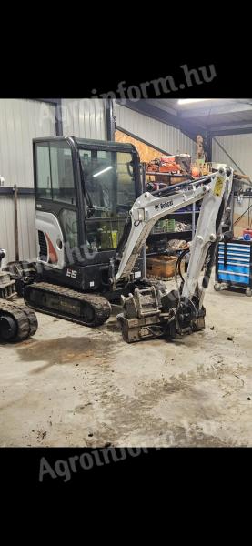 Minikotró Bobcat E19 gyorscserélő fejjel