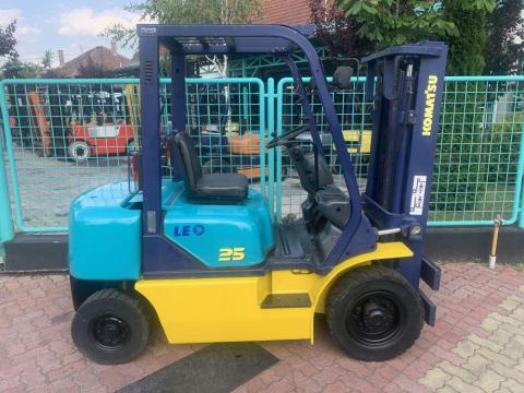 Komatsu 2 tonnás targonca (V-2417)