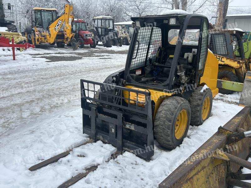 Jcb Robot 170 csúszókormányzású rakodó Bobcat