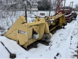 New Holland MF 675 W összecsukható kukoricaadapter