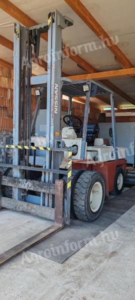 Eladó nissan targonca