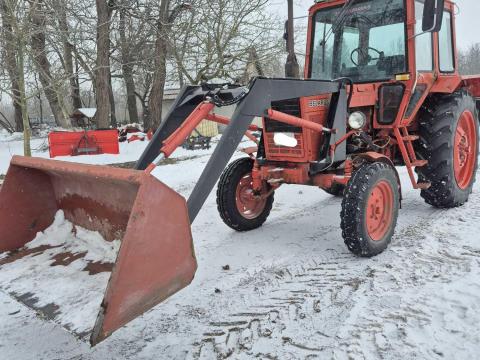 Mtz 80 homlokrakodóval