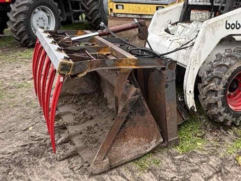 Bobcat trágyavilla csúszókormányzású rakodóra Bobcat trágyavilla csúszókormányzású rakodóra