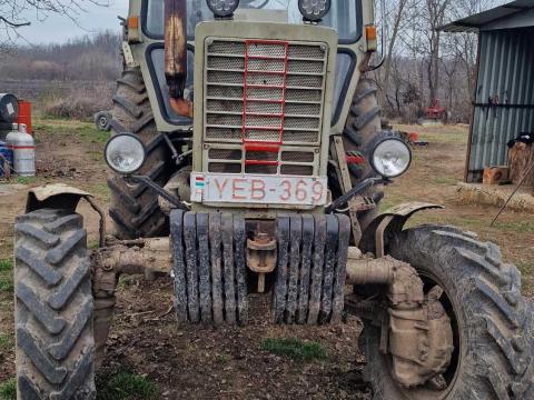 Eladó MTZ 82-es traktor és 5 tonnás orosz pótkocsi Eladó MTZ 82-es traktor és 5 tonnás orosz pótkocsi