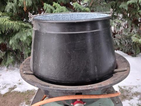 Kerti katlan ajándék bográccsal