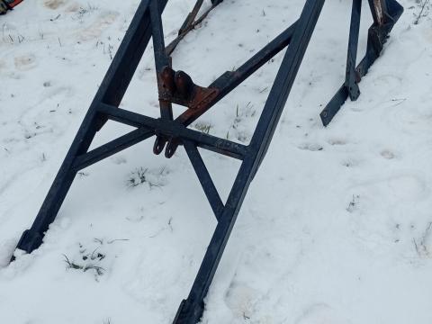 Zetor 6011 traktorra szerelhető homlokrakodó eladó Zetor 6011 traktorra szerelhető homlokrakodó eladó