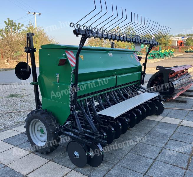 Agria 3 m-es,  24 soros gabonavetőgép
