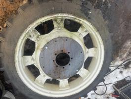 MŰVELŐKERÉK GARNITÚRA MTZ -re 11.2-44 és 9.5-32