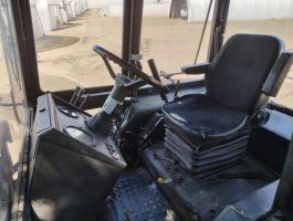 MTZ 920.3 Blackbull homlokrakodóval eladó