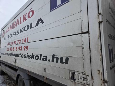 Dobozos felépítmény eladó