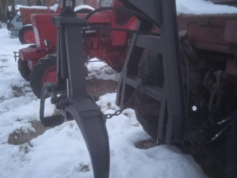 Erdészeti rönkfogó/rönkvonszoló kanál eladó Erdészeti rönkfogó/rönkvonszoló kanál eladó