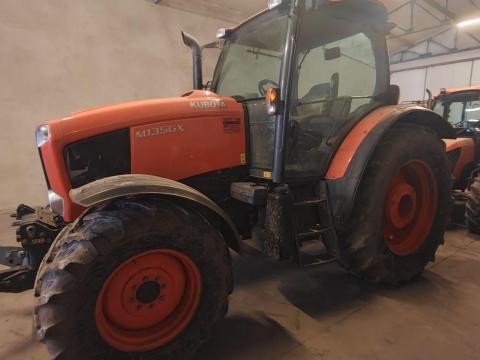 Kubota M135GX - Adásvételivel vagy EU adószámmal 0%Áfa - Leszállítva Kubota M135GX - Adásvételivel vagy EU adószámmal 0%Áfa - Leszállítva