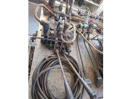 Hidraulikus vezérlőtömb, háromutas, komplett csövekkel és nyomásszabályzóval