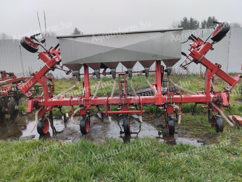 Sorközművelő kultivátor műtrágyaszóró adapterrel