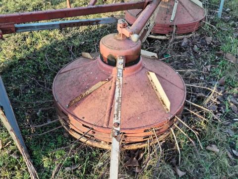 Eladó PZ rendsodró és 160-as kasza