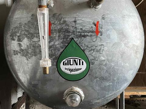 Eladó kertészeti folyékony műtrágya adagoló