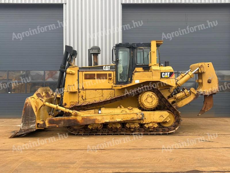 Caterpillar D8R / 2009 / 8457 üzemóra / Lízing 20%-tól