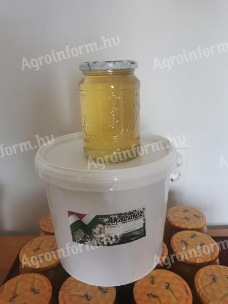 Akácméz eladó