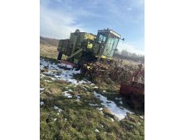 Eladó a képen látható Claas Dominator 105