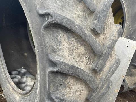 650/65R42 Continental gumiabroncs eladó 650/65R42 Continental gumiabroncs eladó