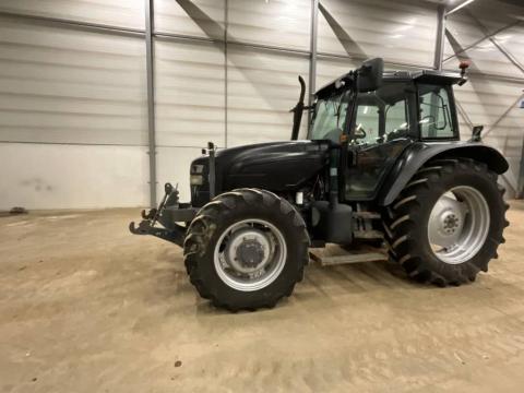 New Holland TM 115 / 2001 / 9 752 üzemóra / Lízing 20%-tól