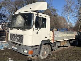 MAN 12.232 Teherautó