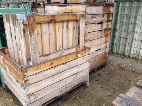 Fa tartálykonténer eladó