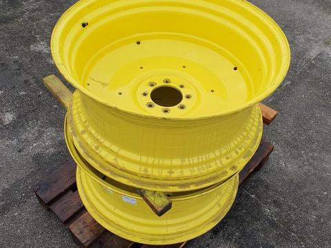 John Deere felni ( AL151135 ) méret 15x34 John Deere felni ( AL151135 ) méret 15x34