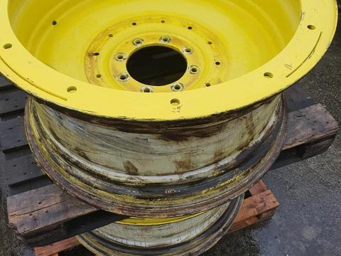 John Deere felni ( AL170041 ) méret 18x38 John Deere felni ( AL170041 ) méret 18x38