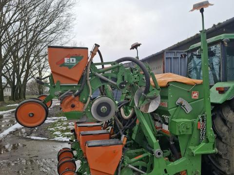 Amazone ED 452-K 6 soros szemenkénti vetőgép első tulajdonostól eladó Amazone ED 452-K 6 soros szemenkénti vetőgép első tulajdonostól eladó