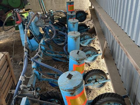 Eladó SPC 4+2 soros szemenkénti vetőgép