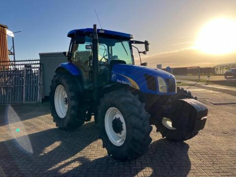 New Holland TS 135 A / 2004 / 9 444 üzemóra New Holland TS 135 A / 2004 / 9 444 üzemóra