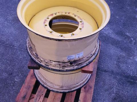 John Deere felni ( AL118369 ) méret 15x28 John Deere felni ( AL118369 ) méret 15x28