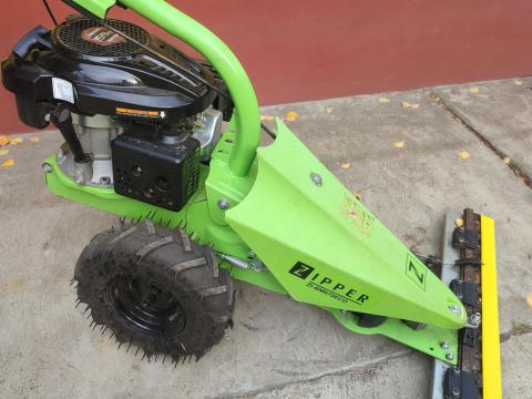 Zipper önjáró fűnyíró Zipper önjáró fűnyíró