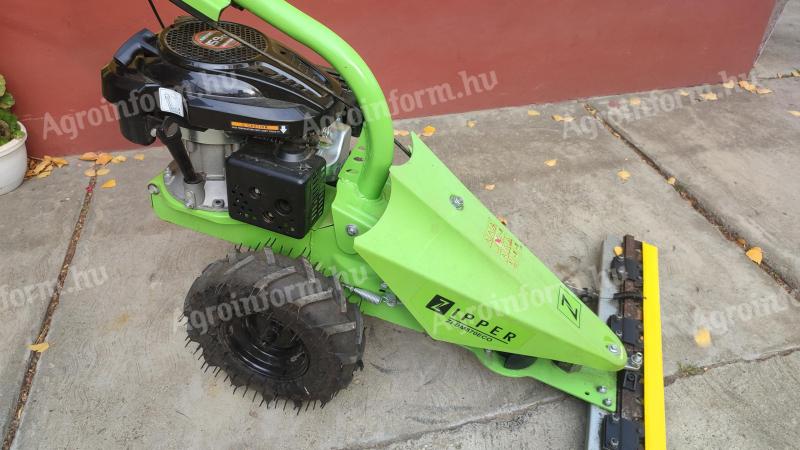 Zipper önjáró fűnyíró