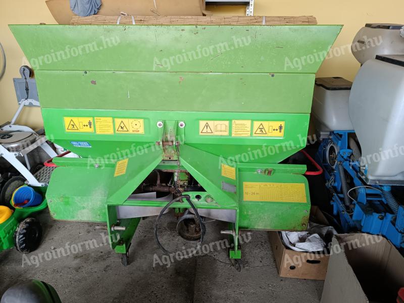Eladó MS 400-as műtrágyaszóró