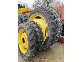 Ápoló-művelő kerék garnitúra 270/95R46,230/95R32