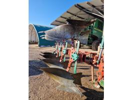 Kverneland váltvaforgató eke