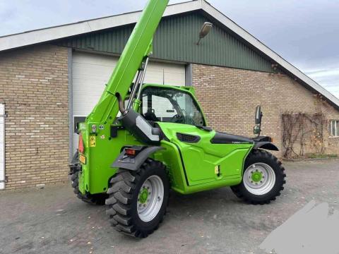 MERLO TF 42.7-140 TELESZKÓPOS RAKODÓ .4.2 TONNA TEHERBÍRÁS,  2020 ÉVJ. 4000 ÜZEMÓRA