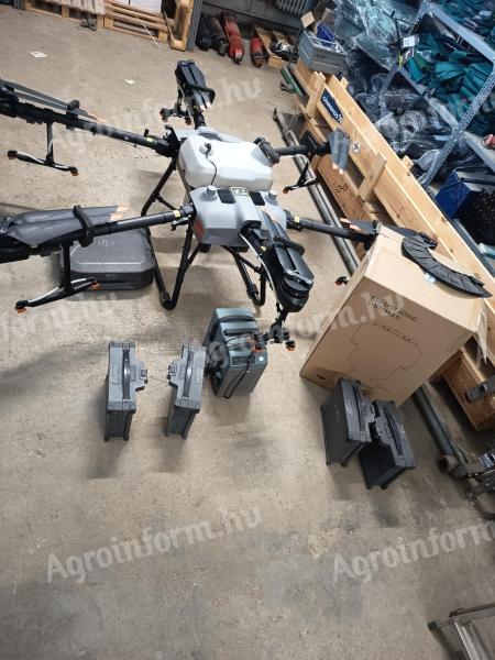 DJI T30 permetező drón