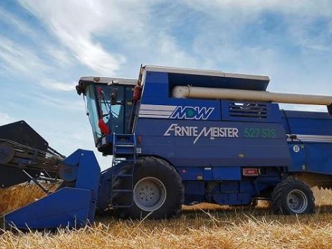 MDW e527 vagy CASE 527 Érdekel MDW e527 vagy CASE 527 Érdekel