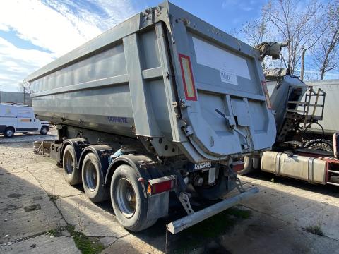 Schmitz SKI 24 – 2008 – 33 m³ billenős félpótkocsi