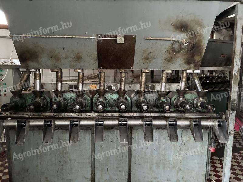 Eladó 20 fejes csigás prés napraforgómag sajtolásához