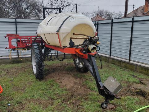 Wirax 2000/18 szántóföldi permetező vegyszerező