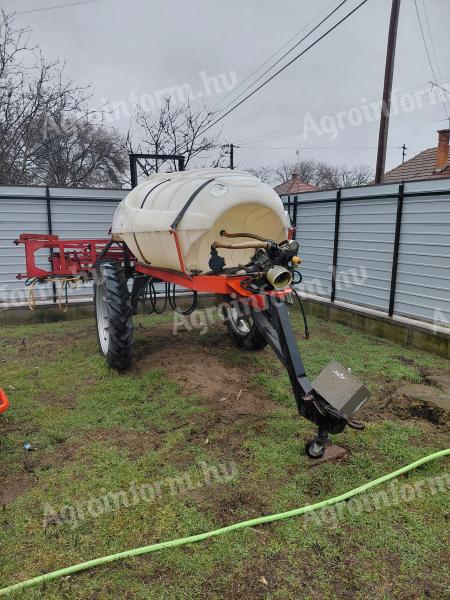 Wirax 2000/18 szántóföldi permetező vegyszerező