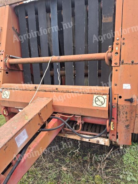 Hesston 5580 körbálázó