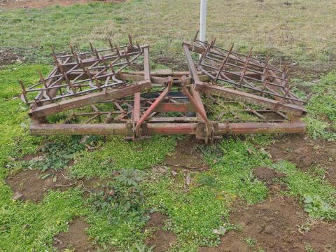 Fogas borona 4 m eladó